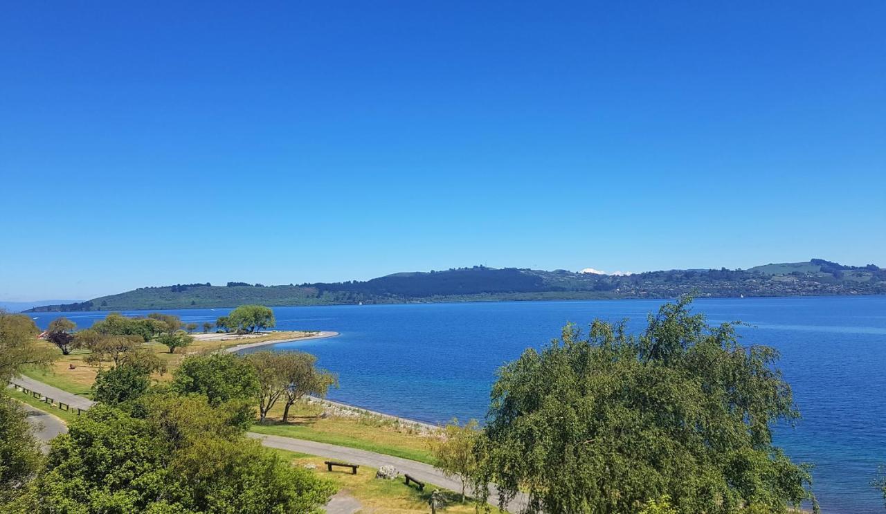Close To The Lake Taupo Exterior foto