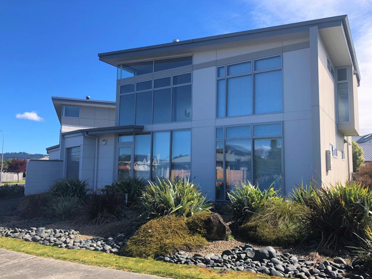 Close To The Lake Taupo Exterior foto